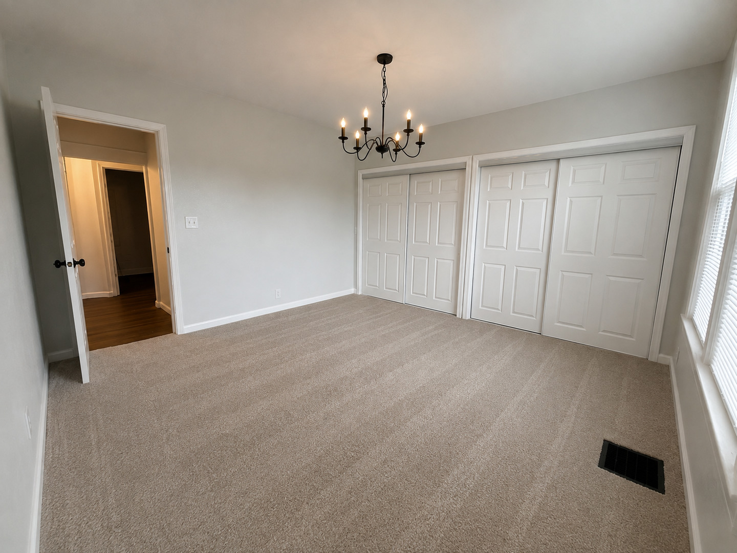 502 Vincennes Avenue Property Photo 64