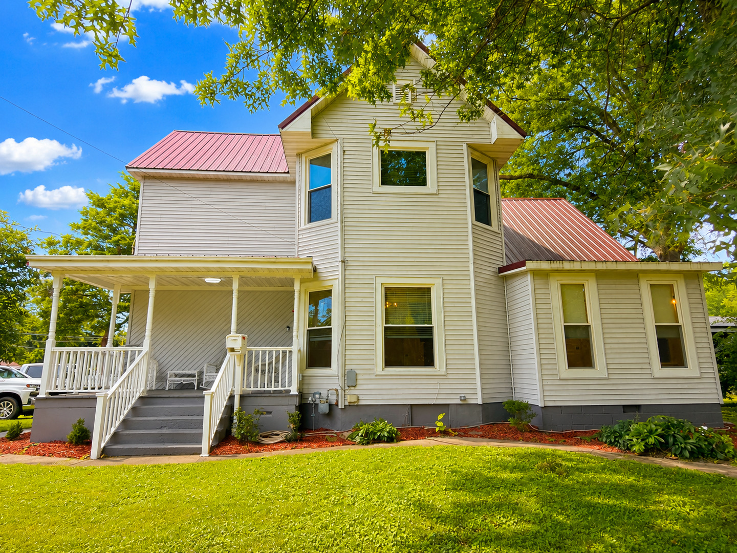 502 Vincennes Avenue Property Photo 83