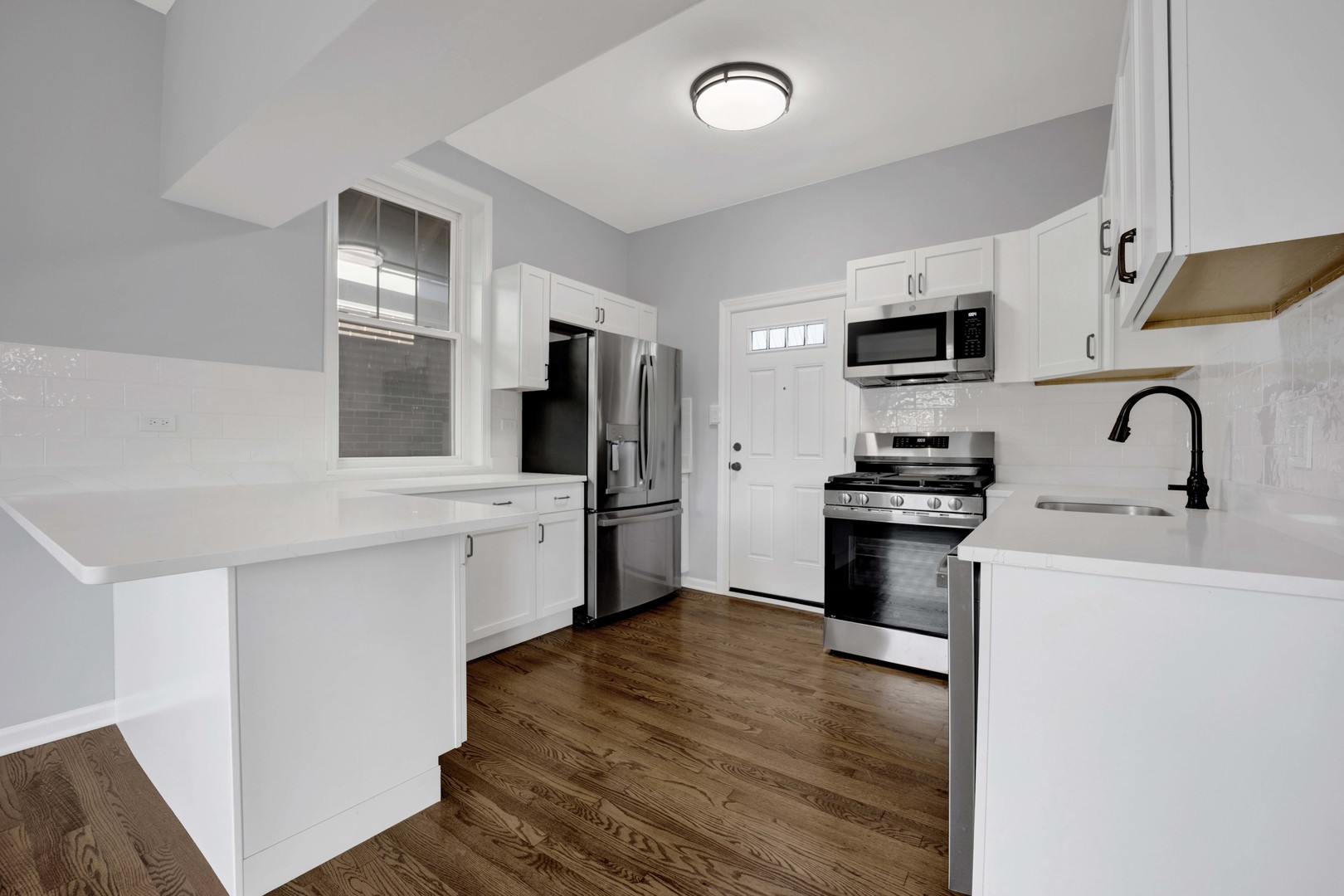 2118 W North Avenue 3s Property Photo 10