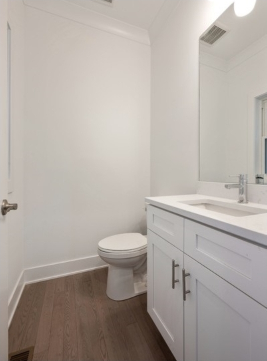3915 S Calumet Avenue Property Photo 4