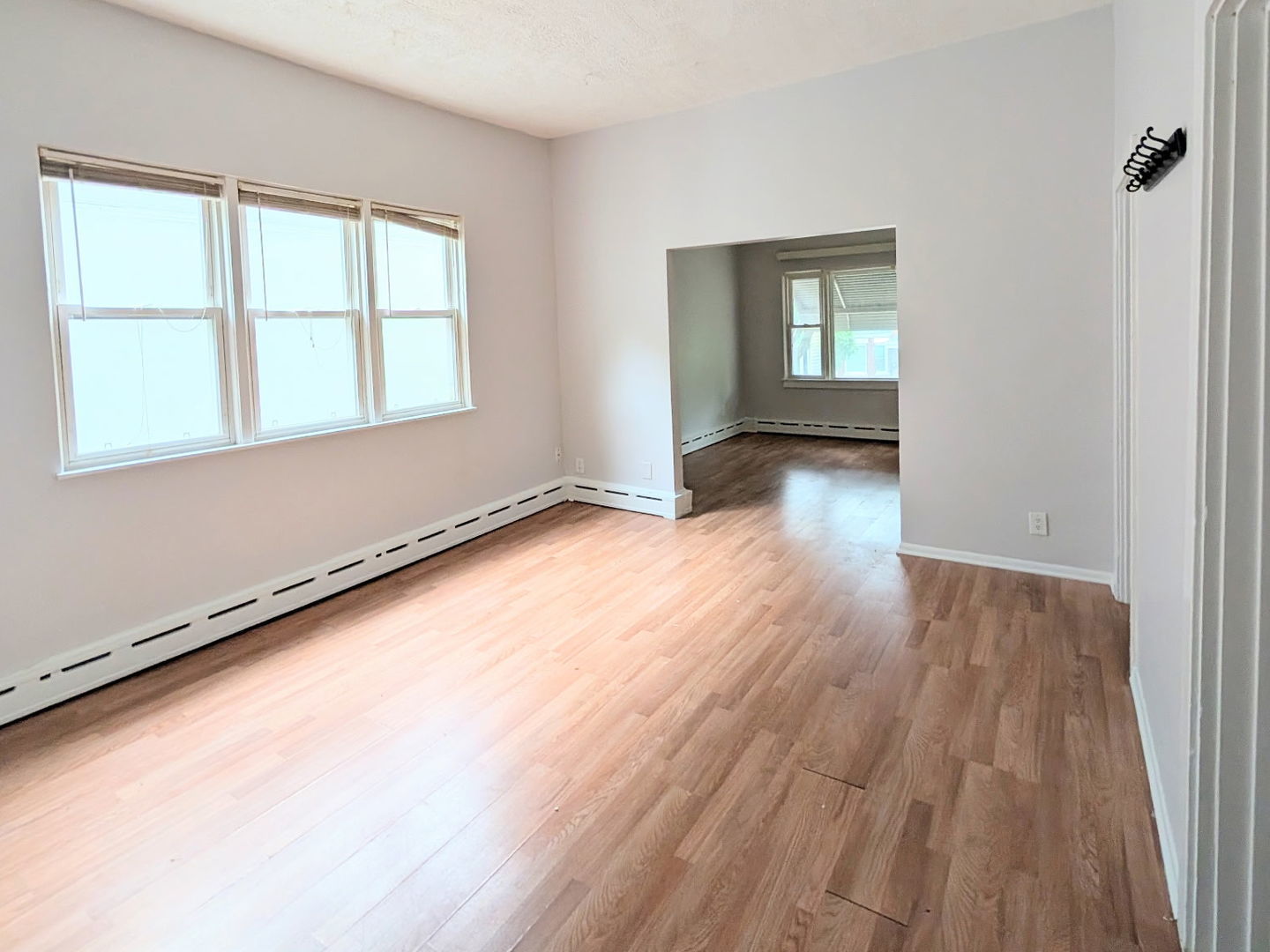 8125 S Escanaba Avenue 2 Property Photo 2
