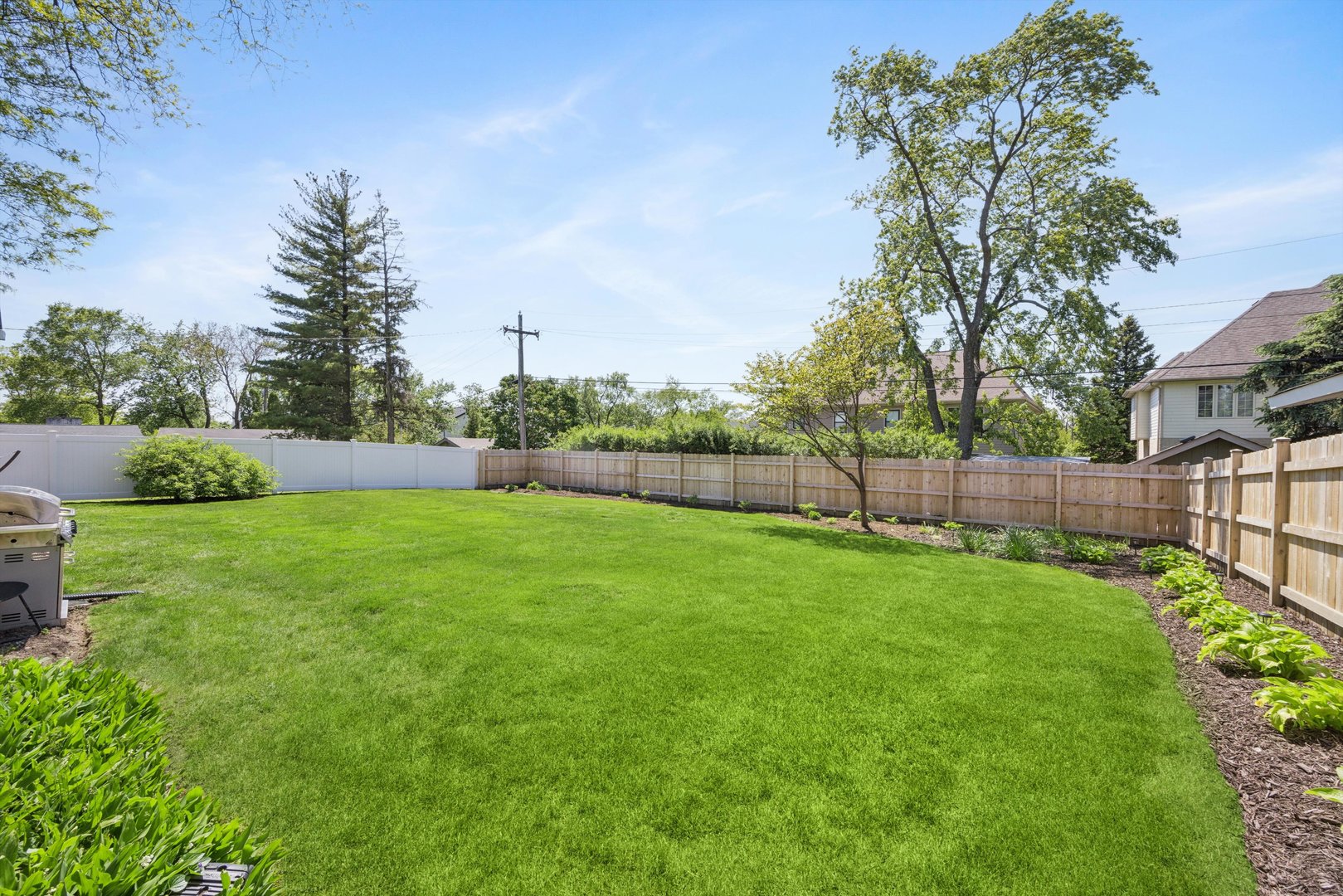 5524 S Quincy Street Property Photo 17