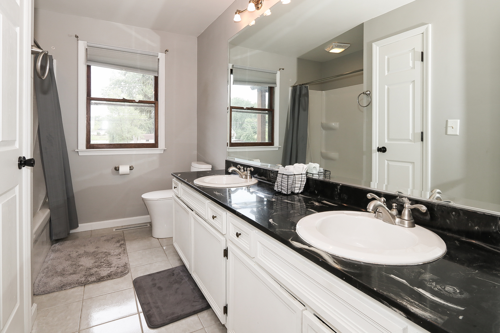 717 Monterrey Terrace Property Photo 28