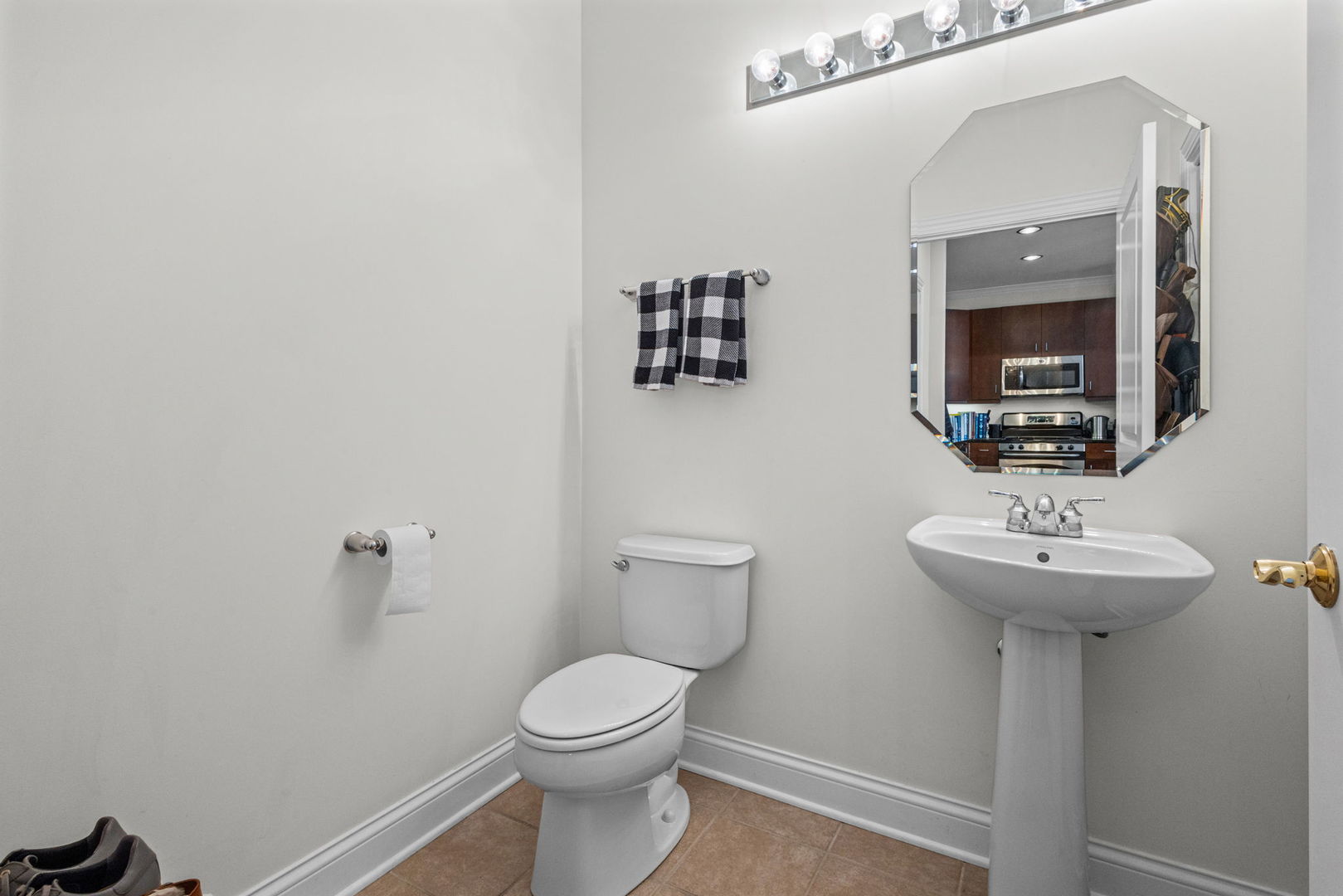 40 Prairie Park Drive 608 Property Photo 12