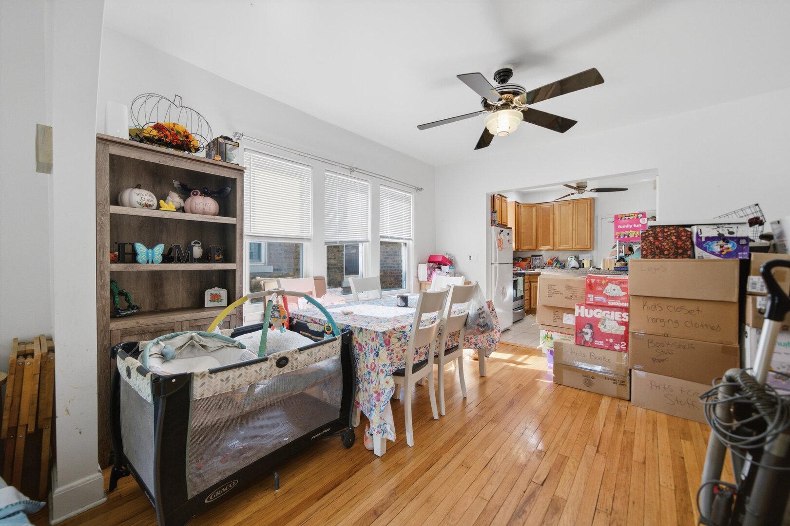 5704 W Newport Avenue Property Photo 9