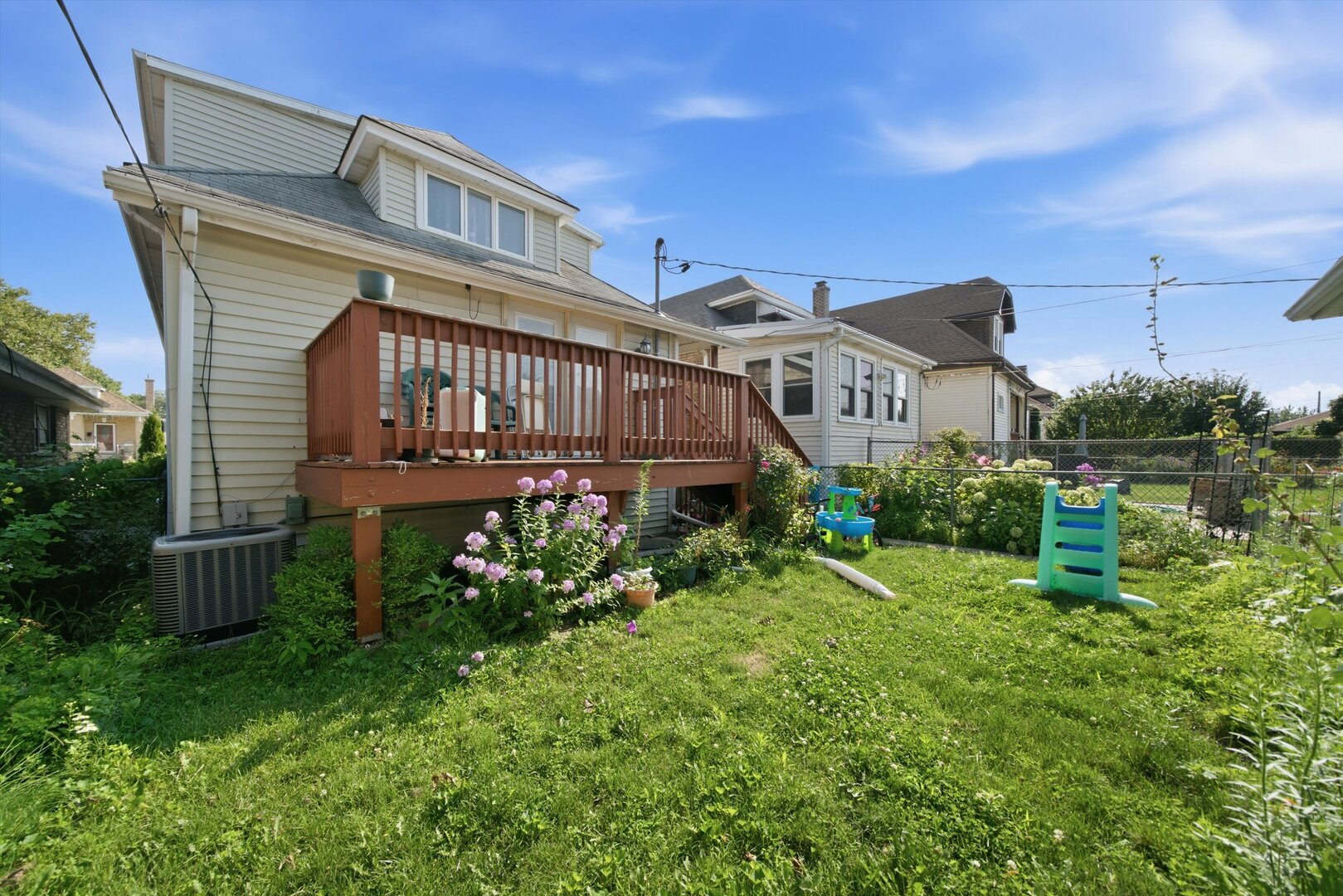 5704 W Newport Avenue Property Photo 28