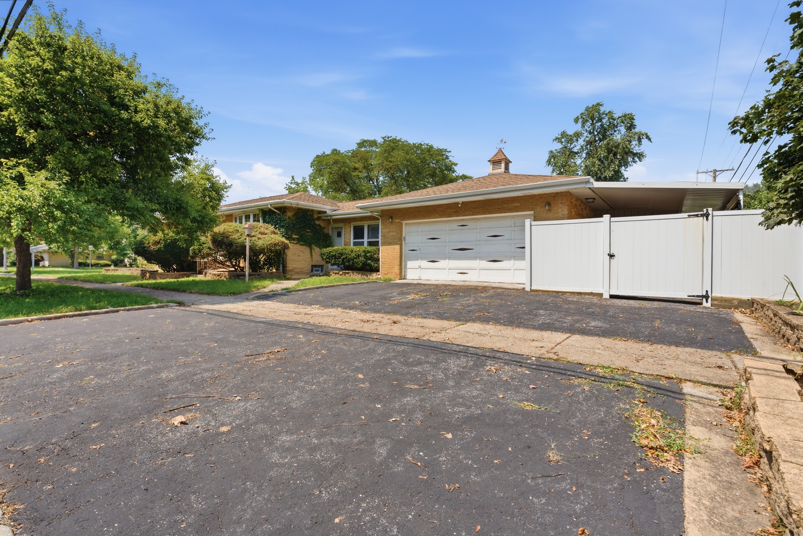 545 S 6th Avenue Property Photo 17