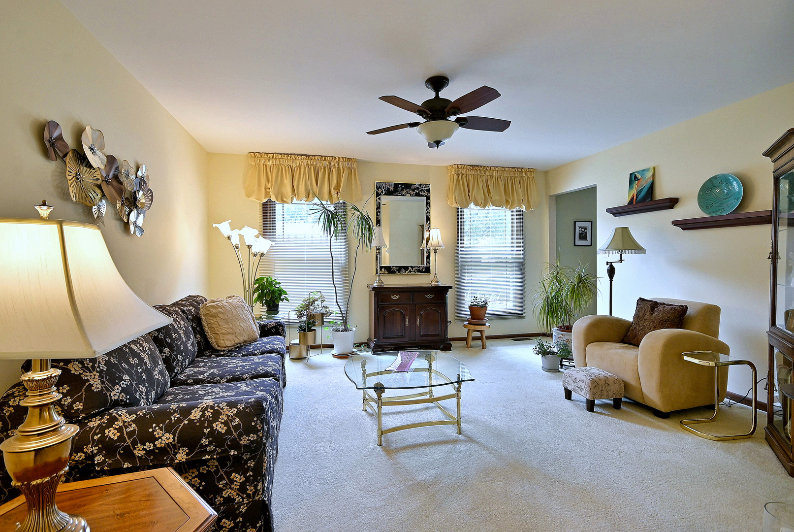 128 Hunter's Circle Property Photo 4