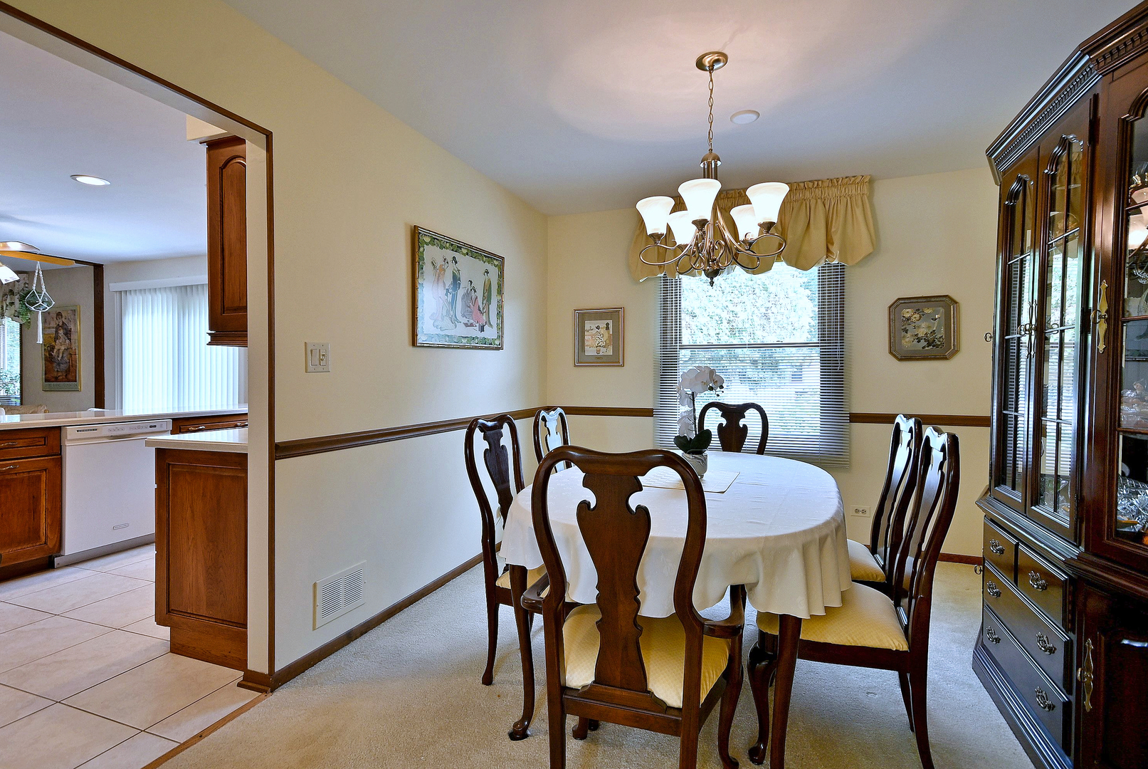 128 Hunter's Circle Property Photo 6