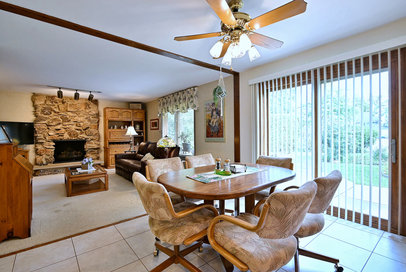 128 Hunter's Circle Property Photo 8