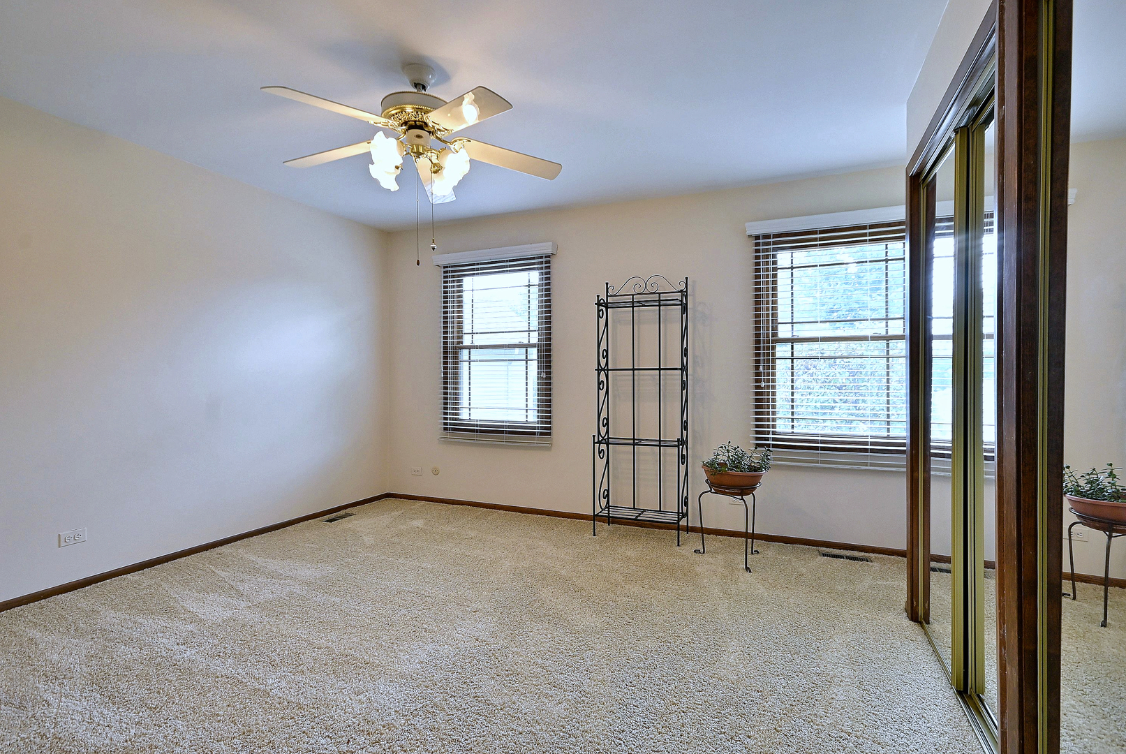 128 Hunter's Circle Property Photo 17