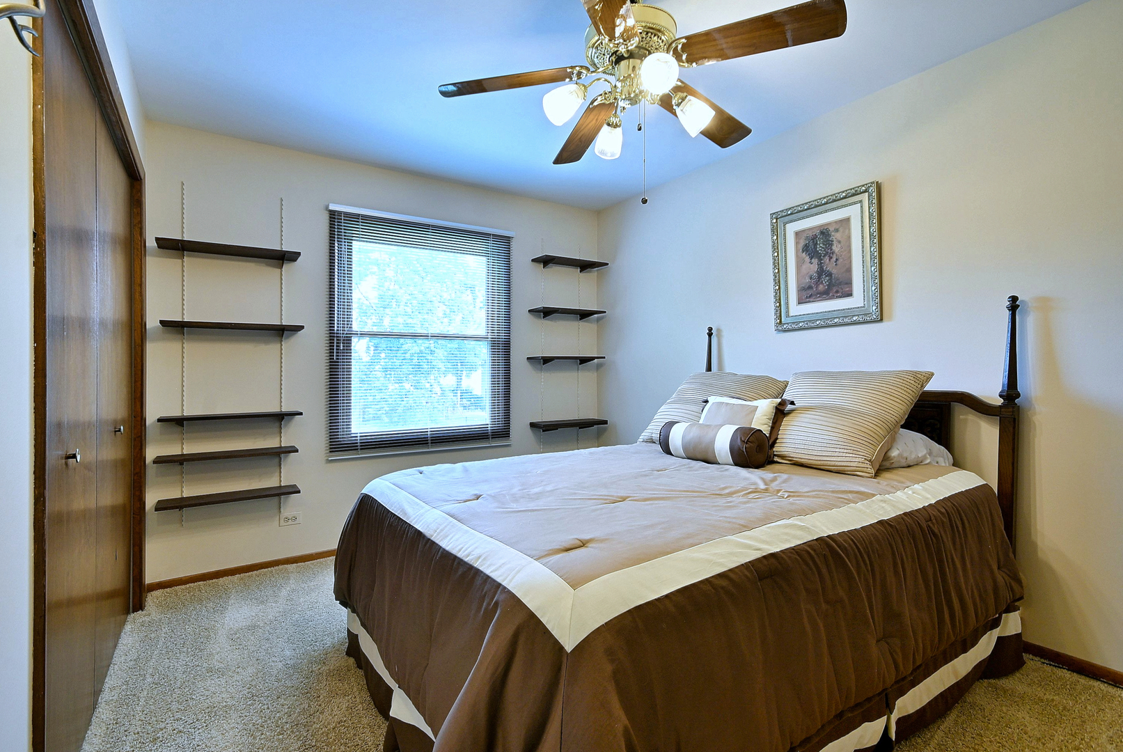 128 Hunter's Circle Property Photo 18