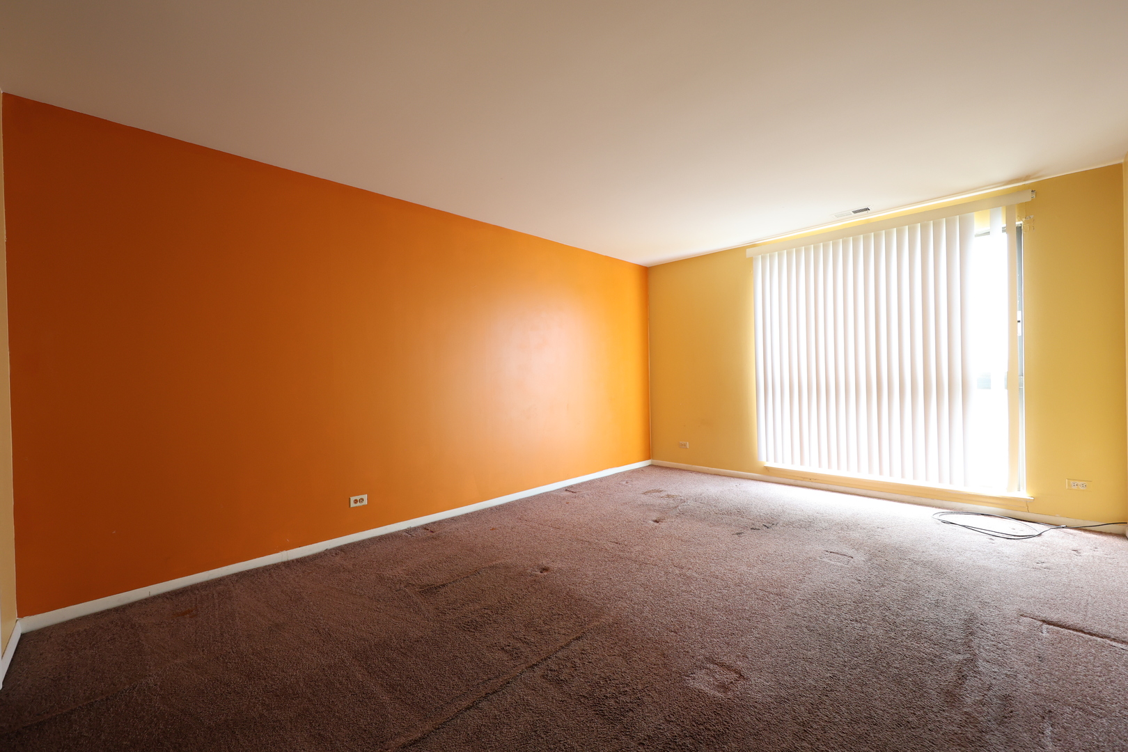 7 E Carriageway Drive 408 Property Photo 11