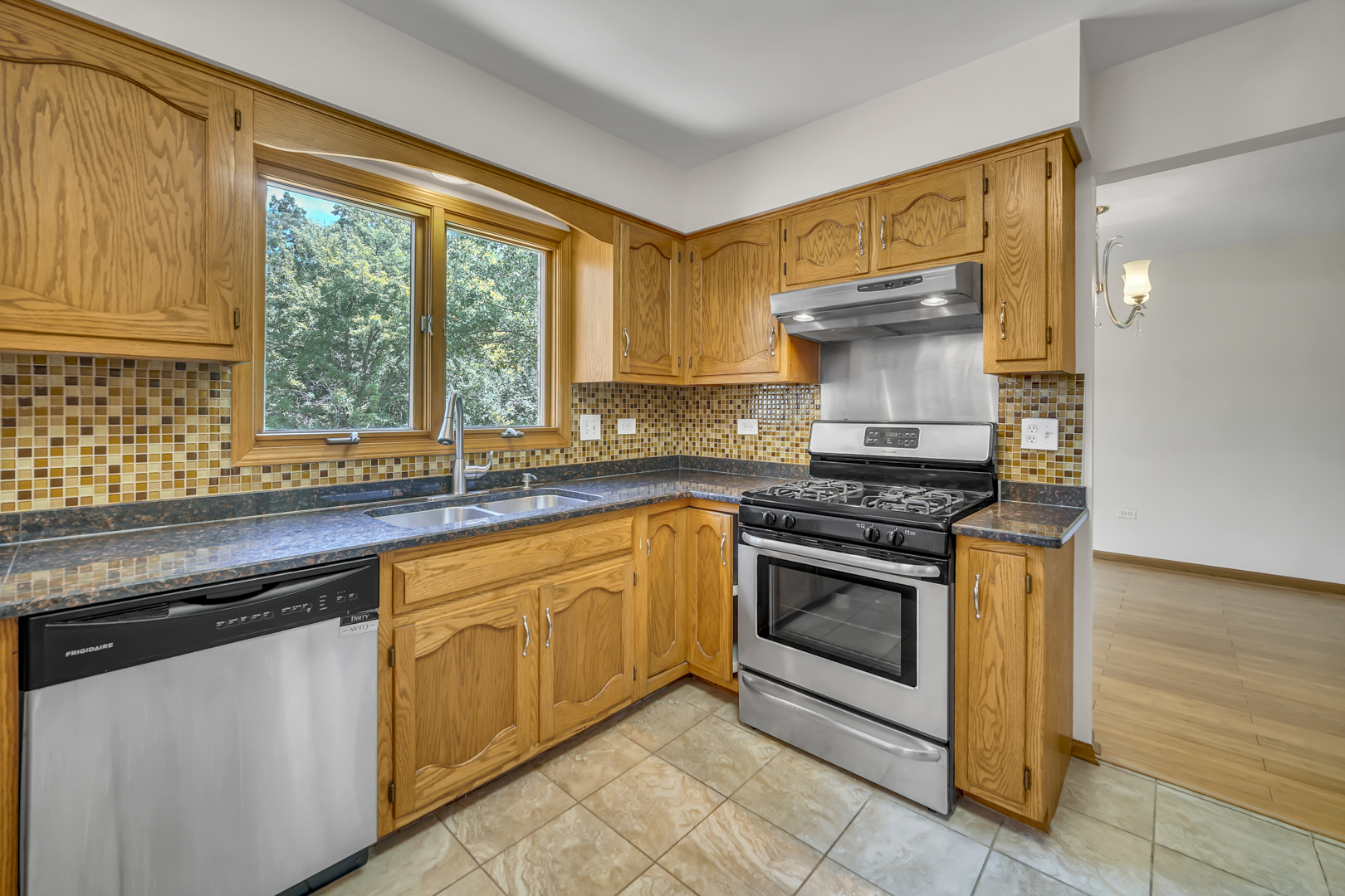 8885 Dryden Street Property Photo 13