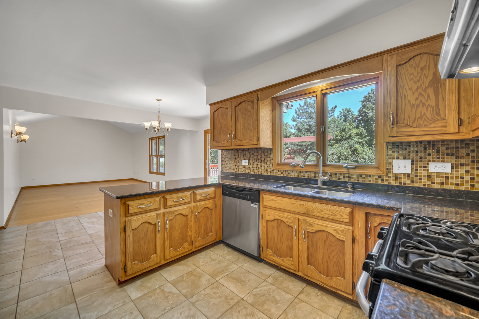 8885 Dryden Street Property Photo 15