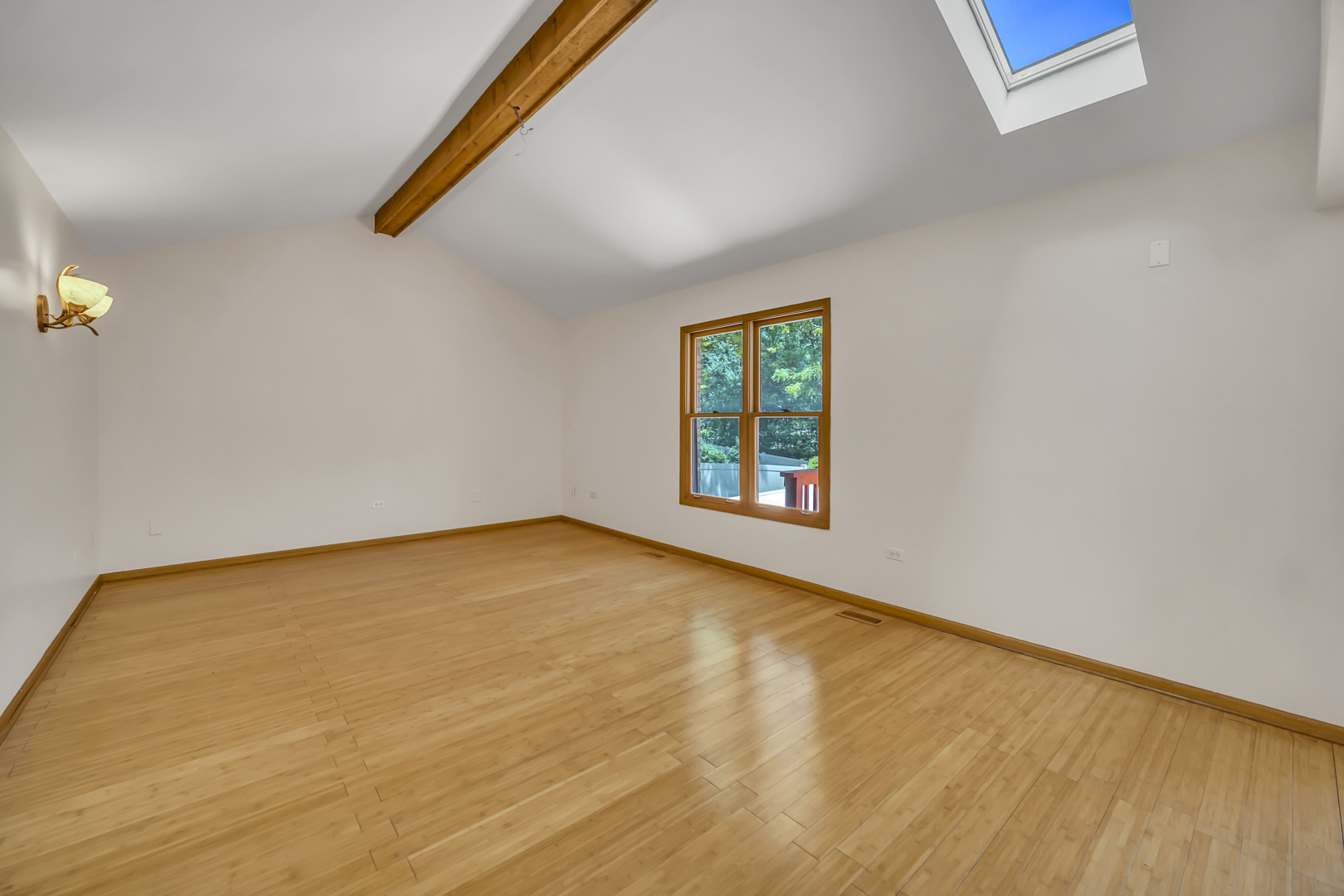 8885 Dryden Street Property Photo 20