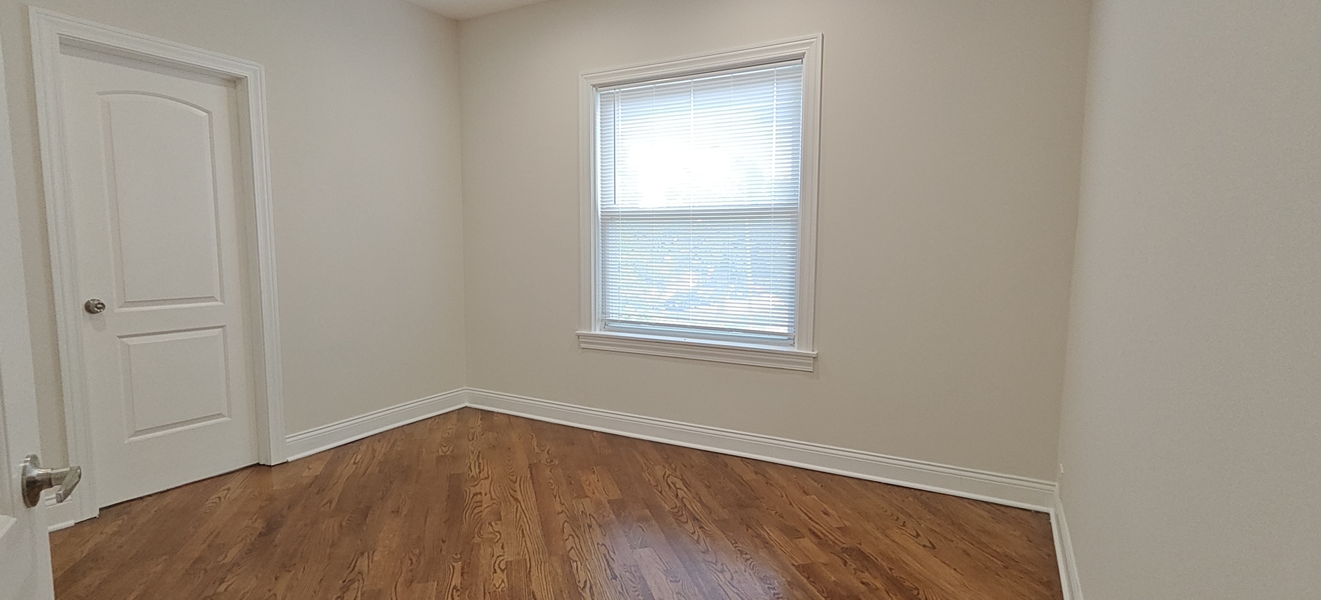 4222 N Laramie Avenue 2 Property Photo 15