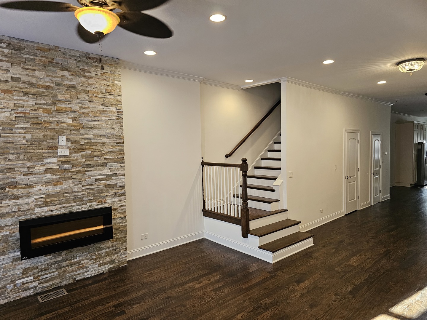 4420 S Berkeley Avenue Property Photo 6