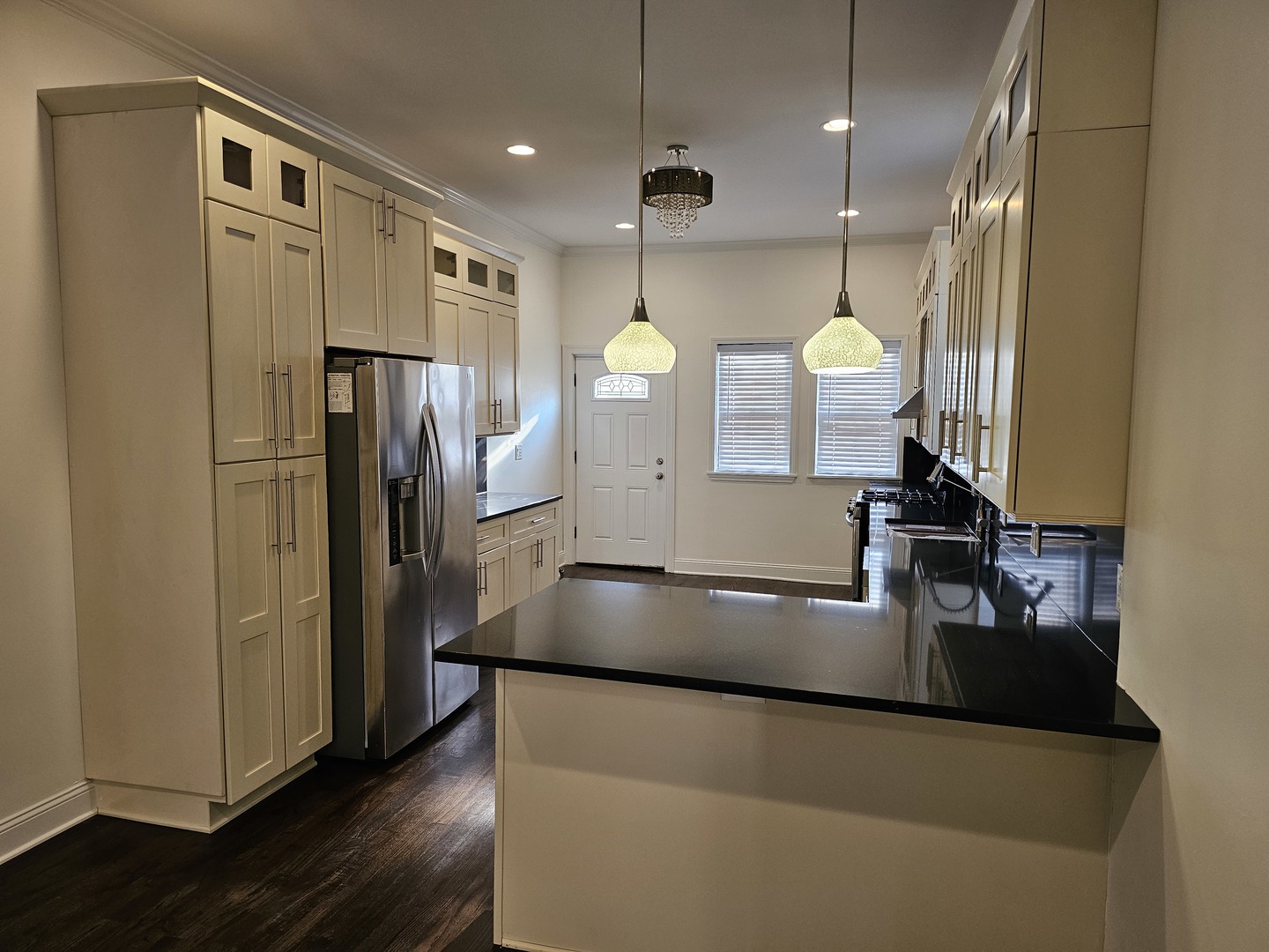 4420 S Berkeley Avenue Property Photo 14