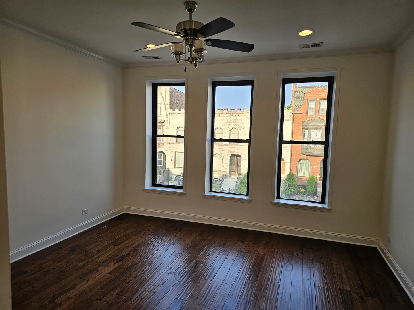 4420 S Berkeley Avenue Property Photo 22