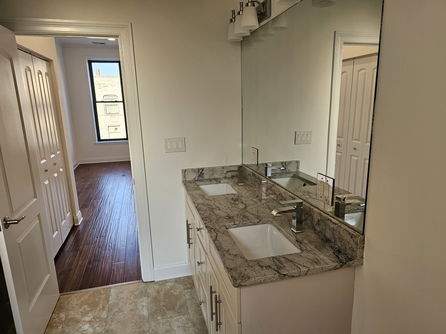 4420 S Berkeley Avenue Property Photo 26