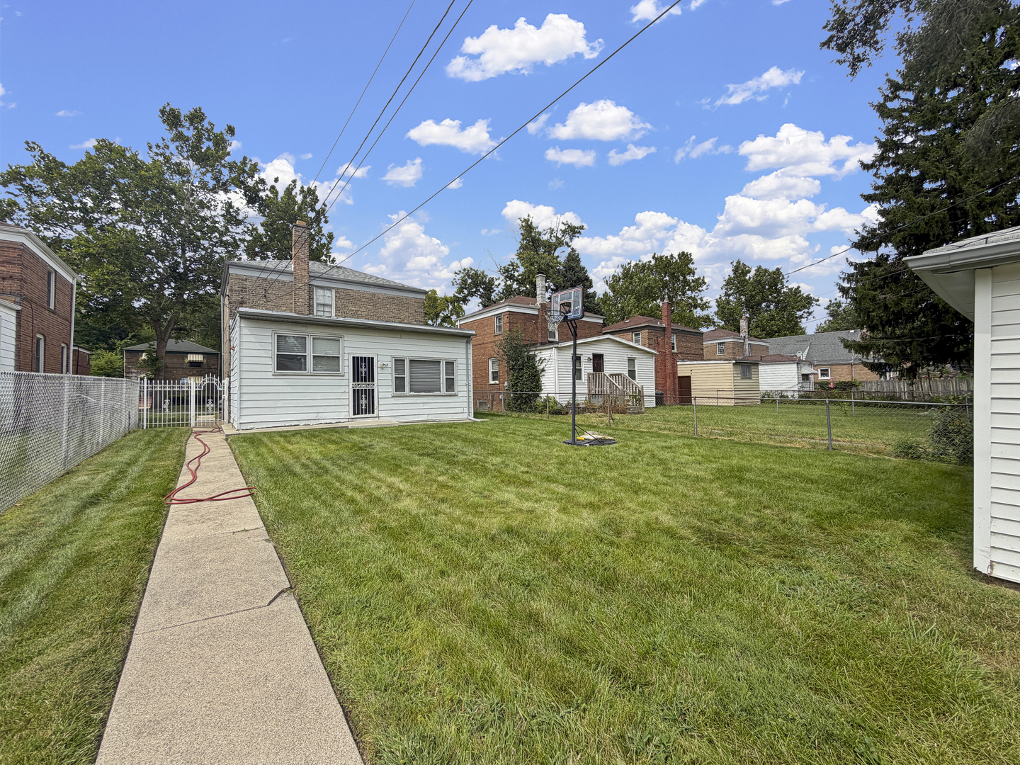 8439 S Hoyne Street Property Photo 4