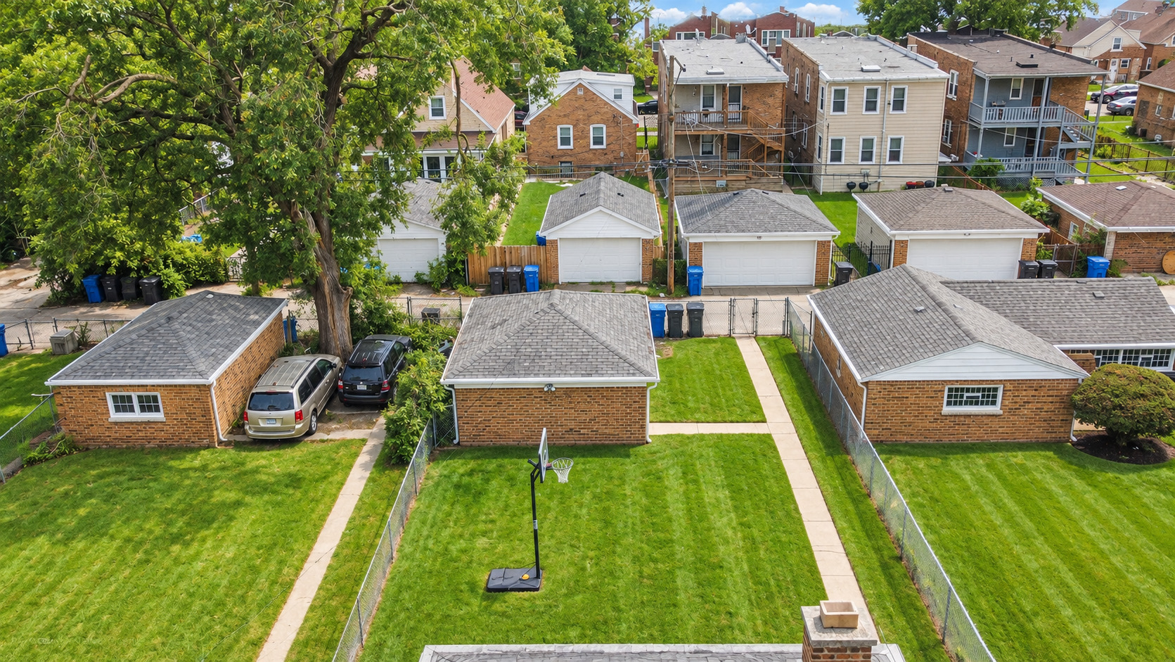 8439 S Hoyne Street Property Photo 5