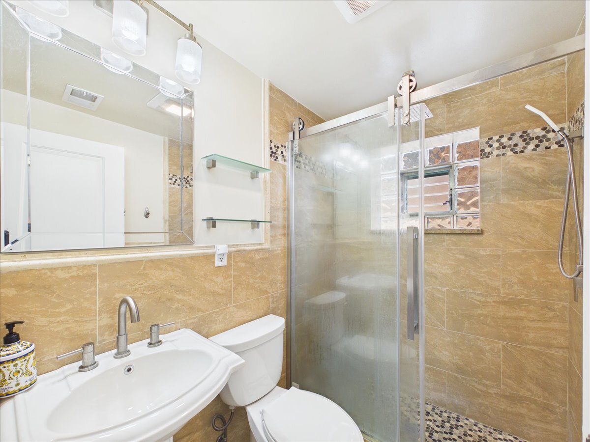 7427 Keeler Avenue Property Photo 35