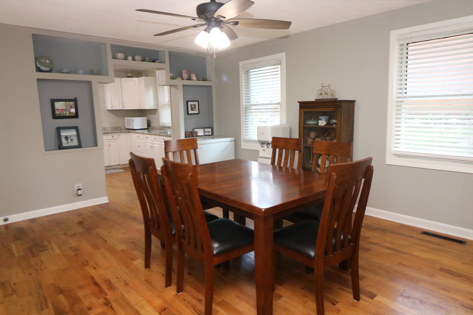 3116 Cedar Terrace Property Photo 6