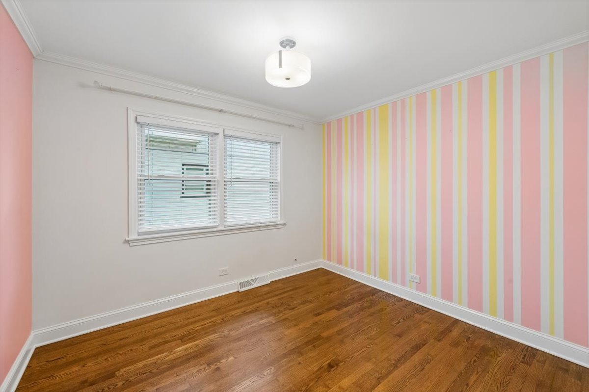 4449 N Ottawa Avenue Property Photo 11