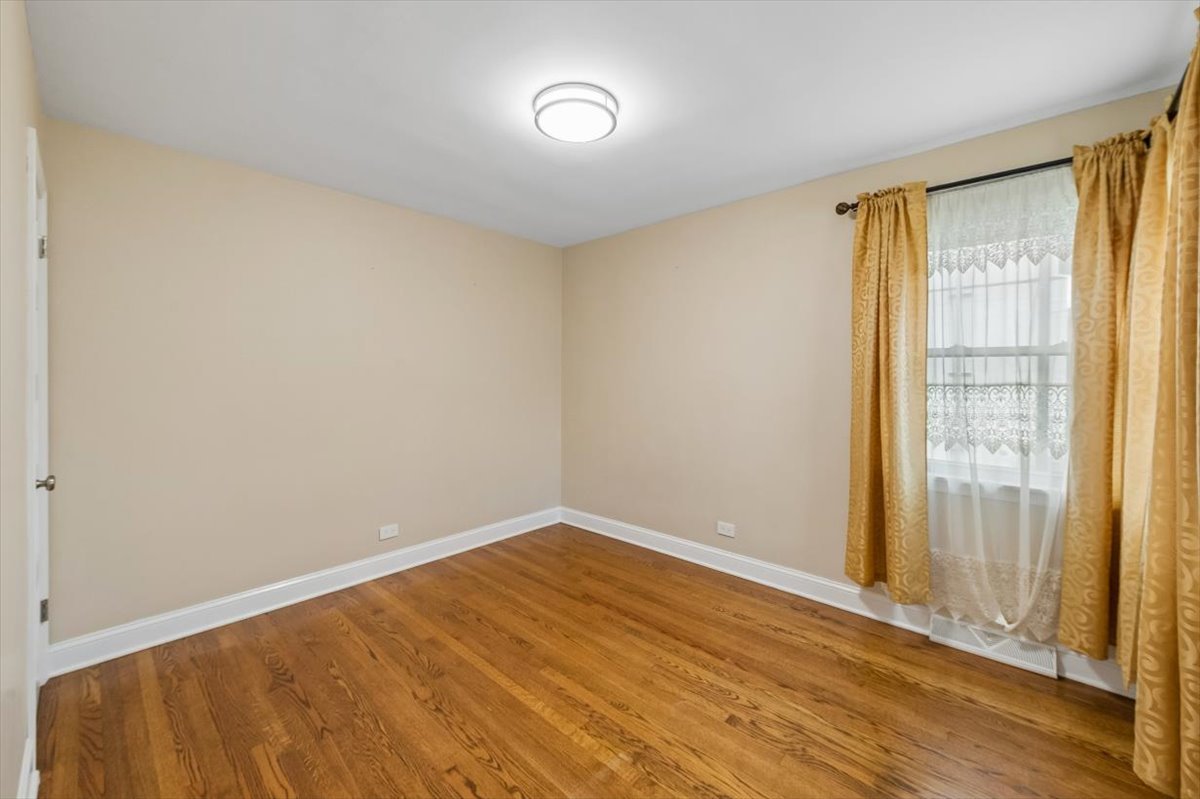 4449 N Ottawa Avenue Property Photo 14