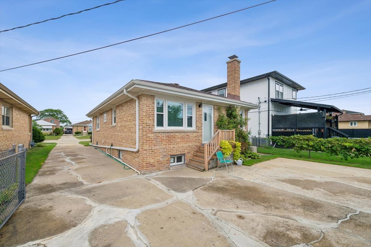4449 N Ottawa Avenue Property Photo 20