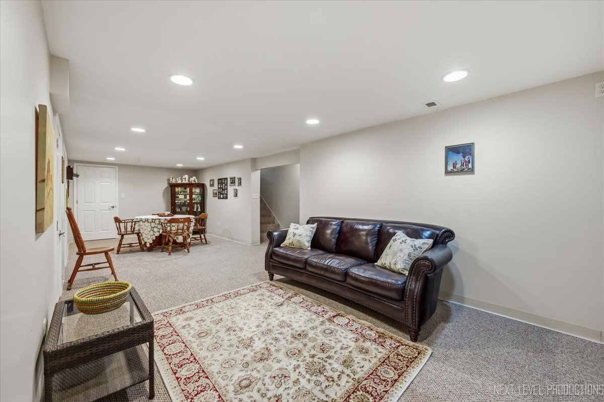 306 Pin Oak Drive Property Photo 26