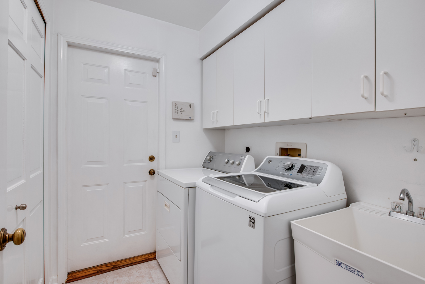 760 S River Road Property Photo 19