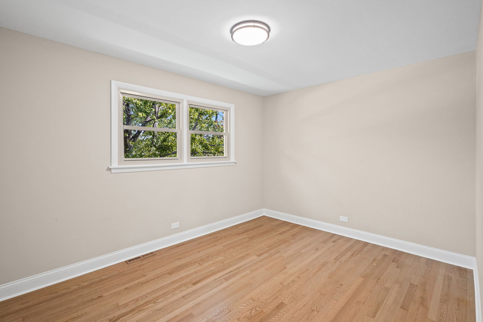 6111 W 128th Street Property Photo 11