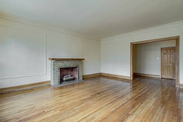 1350 E Hyde Park Boulevard 2e Property Photo 3