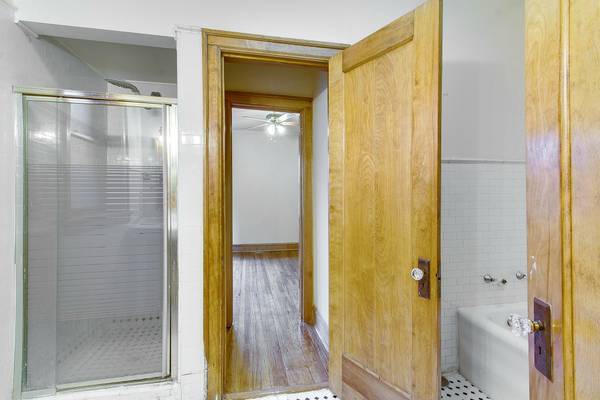 1350 E Hyde Park Boulevard 2e Property Photo 7
