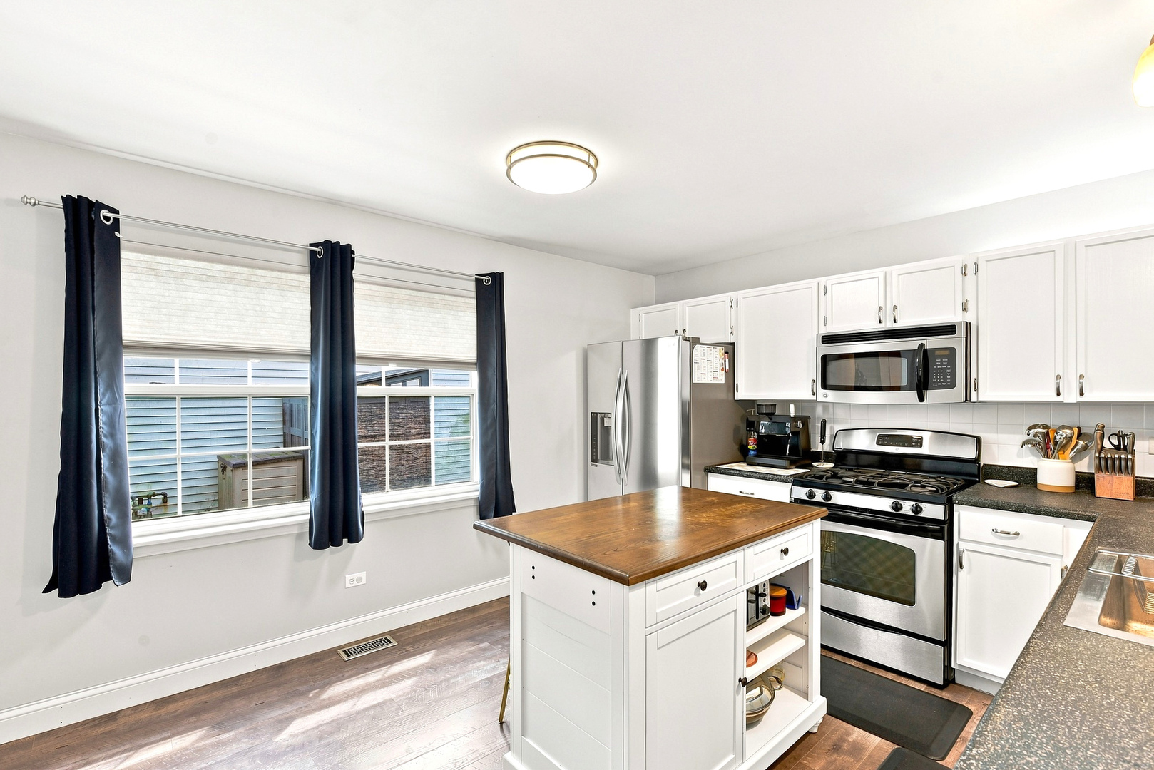 1703 Waterman Court Property Photo 12