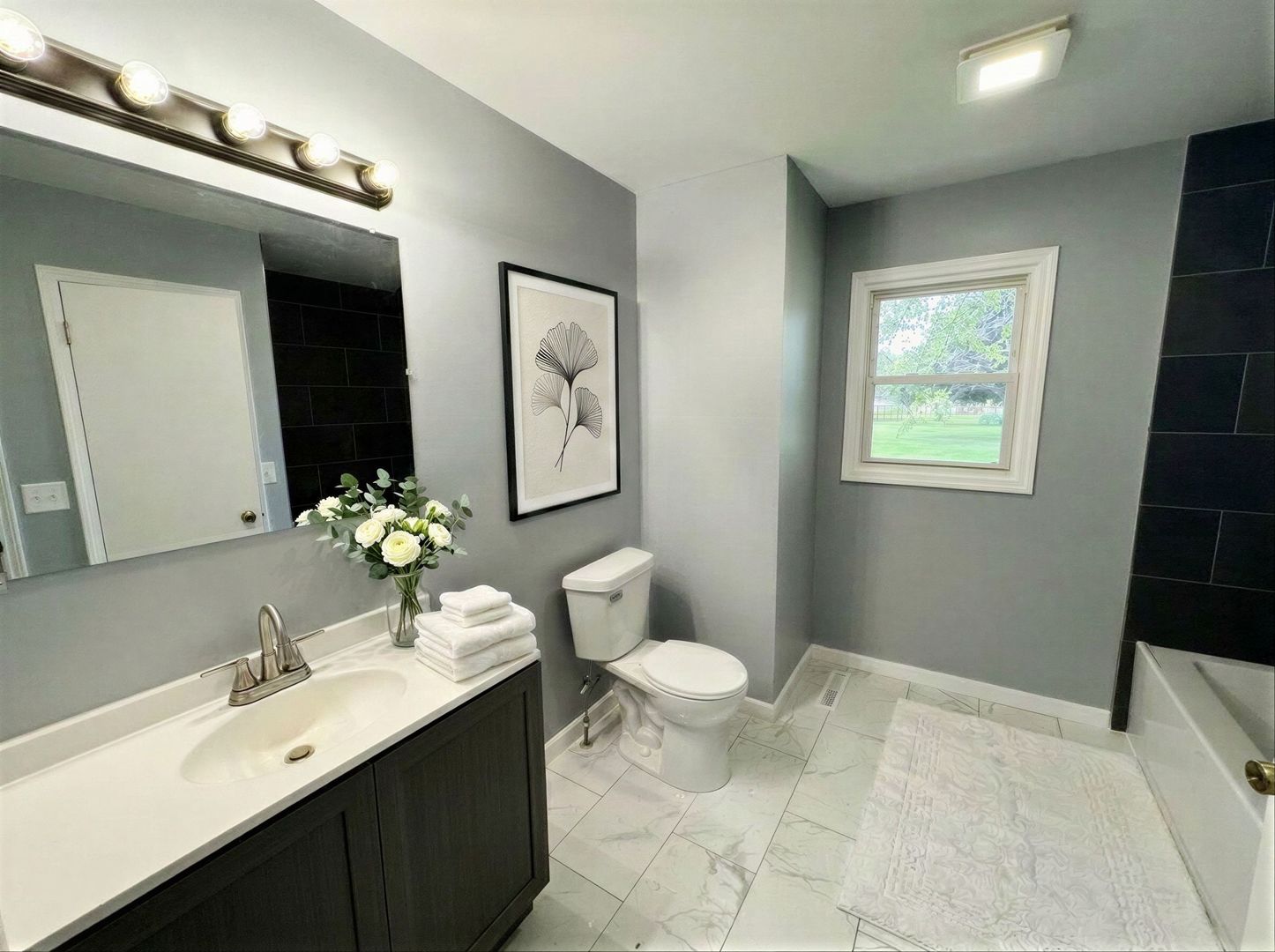 2886 S Southbrook Drive Property Photo 9