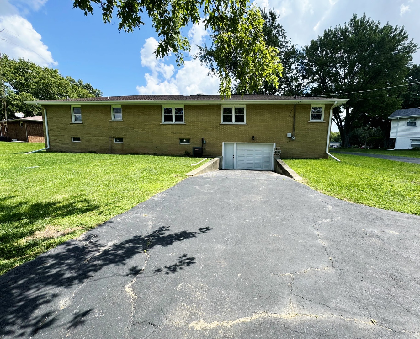2886 S Southbrook Drive Property Photo 18