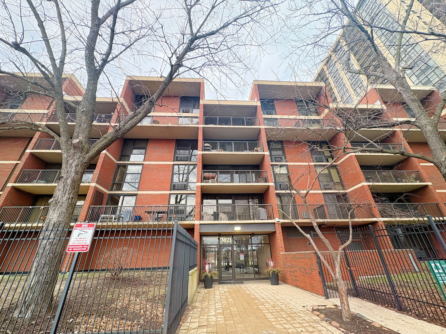 3021 S Michigan Avenue 306 Property Photo 1