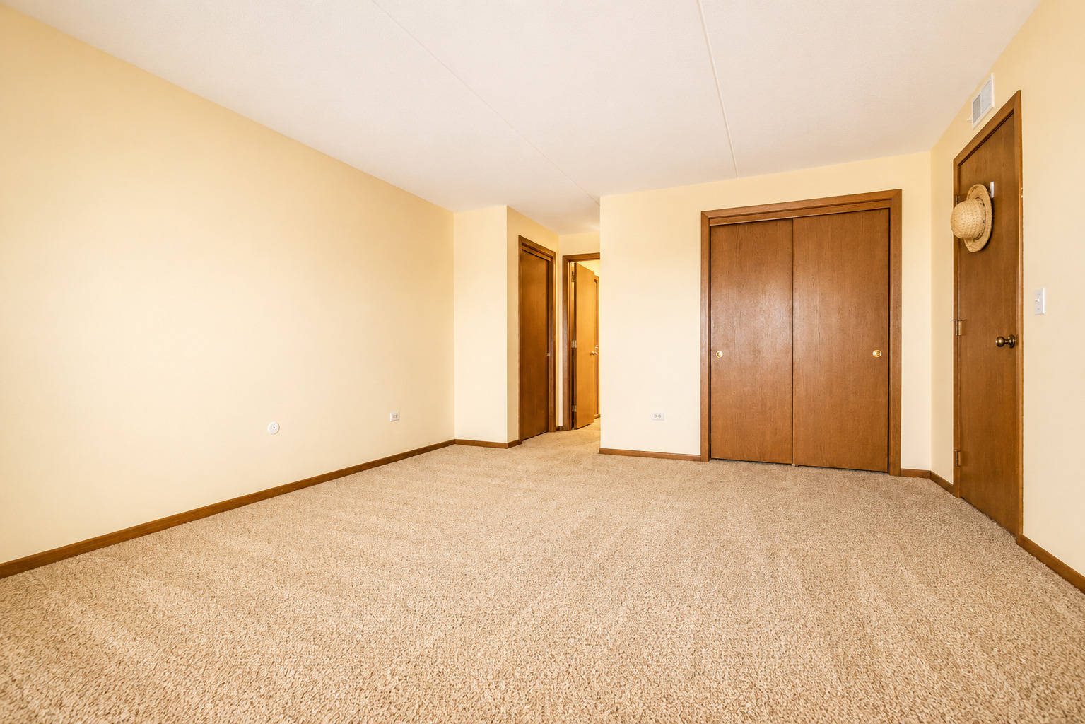 5447 W Lawrence Avenue 203 Property Photo 27