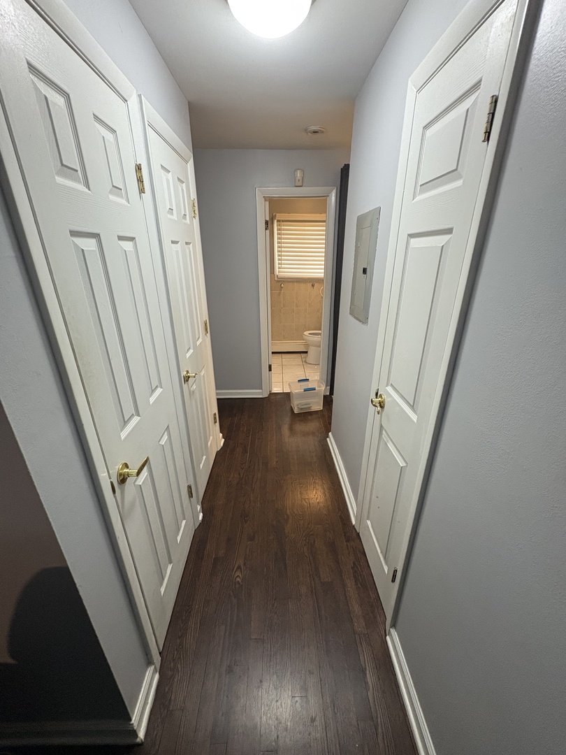 7070 N Ridge Boulevard 1b Property Photo 6