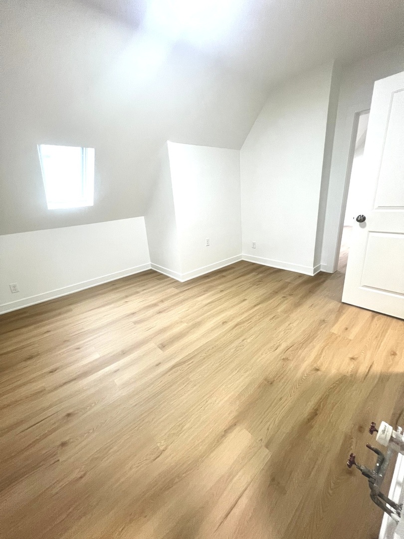 4317 S Maplewood Avenue Property Photo 16