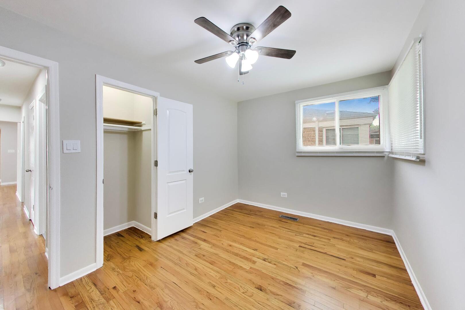 14514 University Avenue Property Photo 5