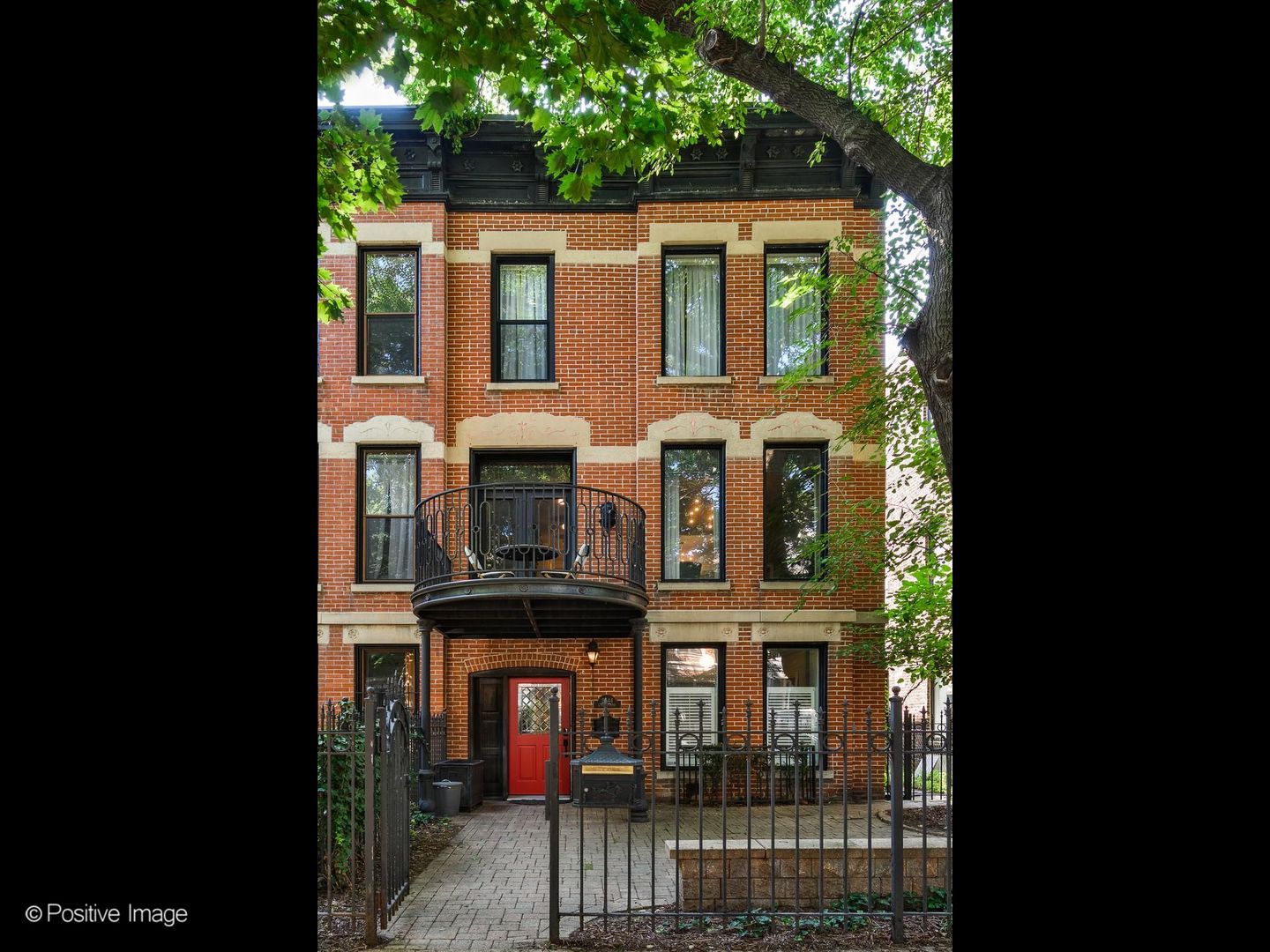 2044 N Bissell Street Property Photo 1