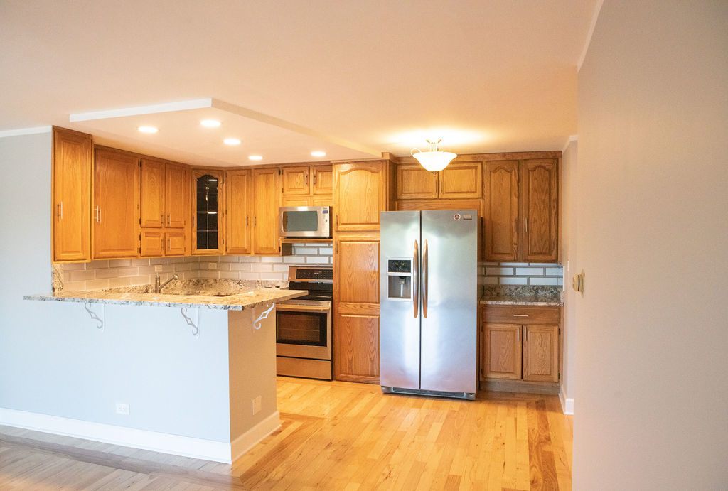 16 E Old Willow Road 206-s Property Photo 31
