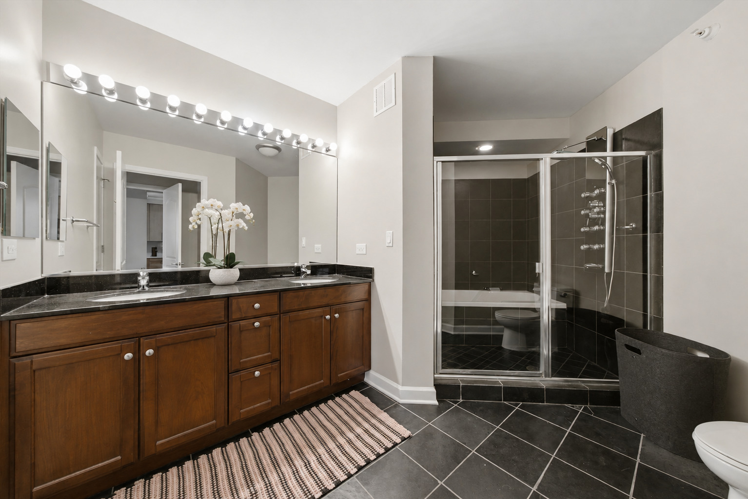 420 E Waterside Drive 1410 Property Photo 16