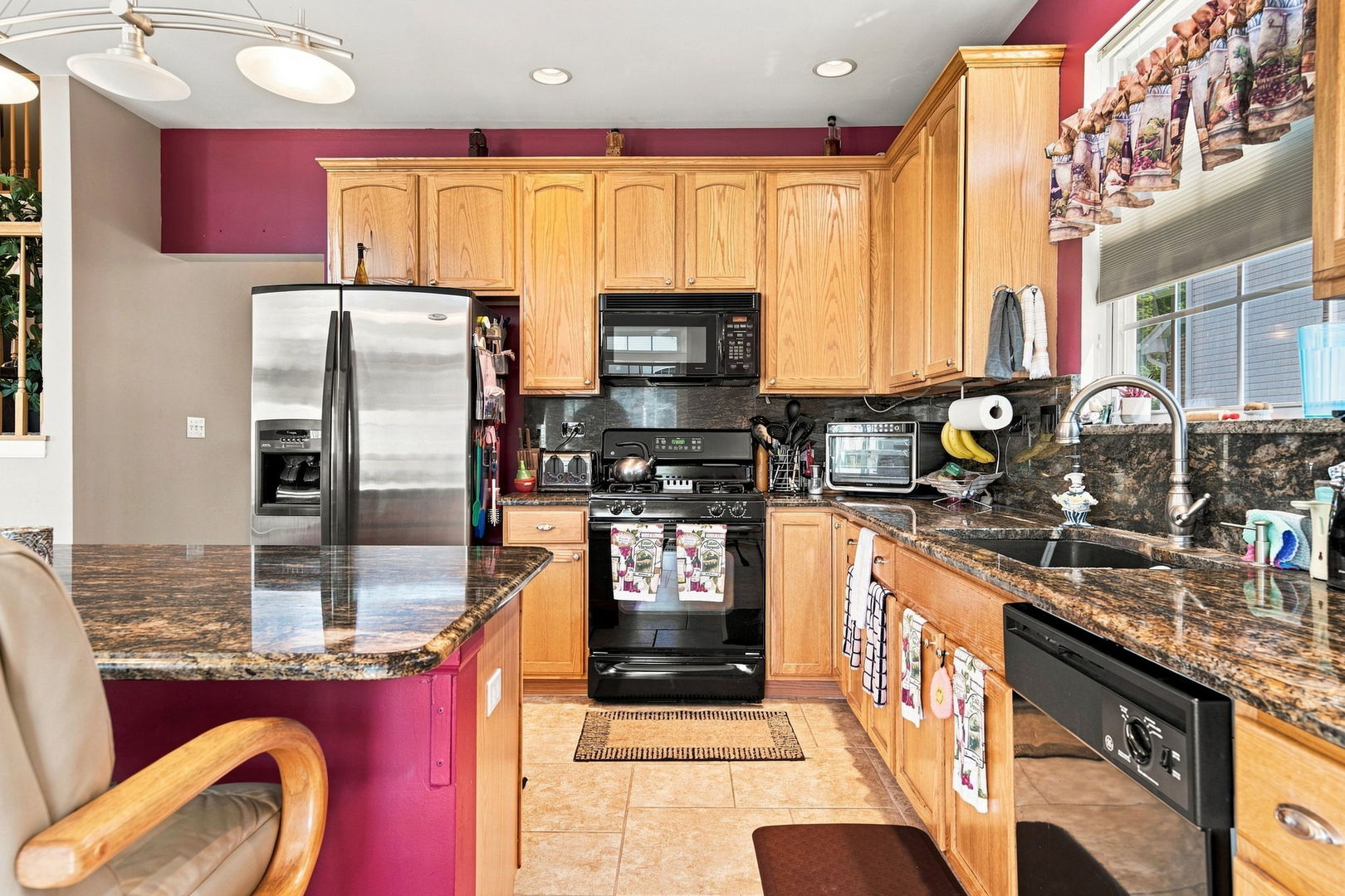 1327 Palisades Drive Property Photo 10