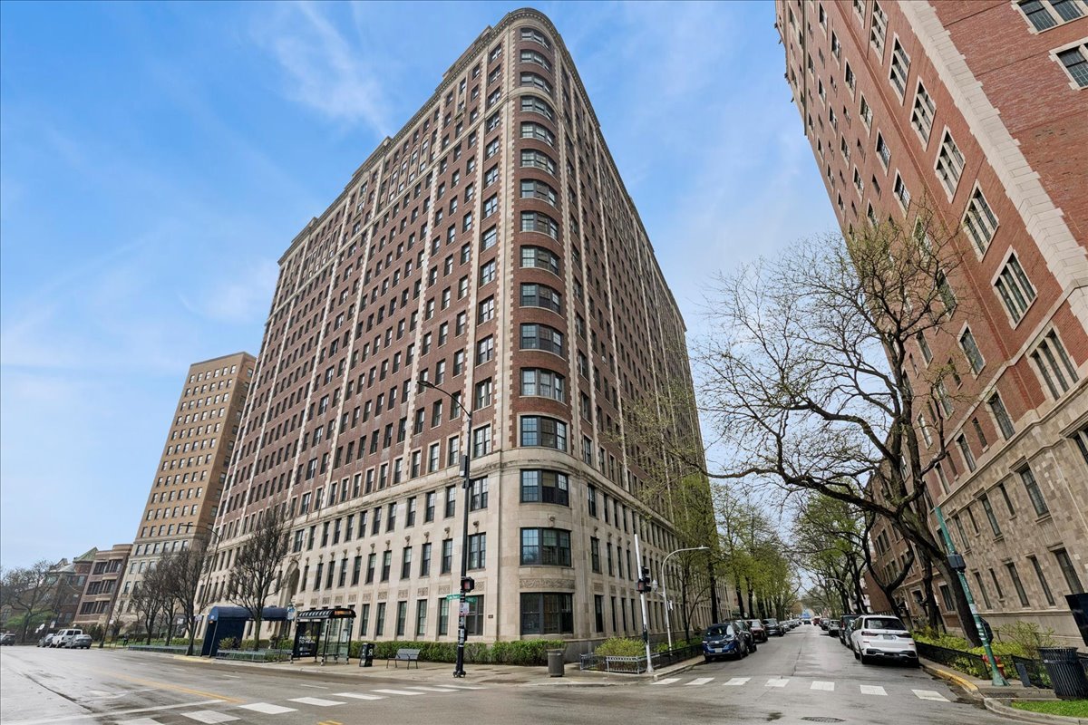 3750 N Lake Shore Drive 1d Property Photo 1
